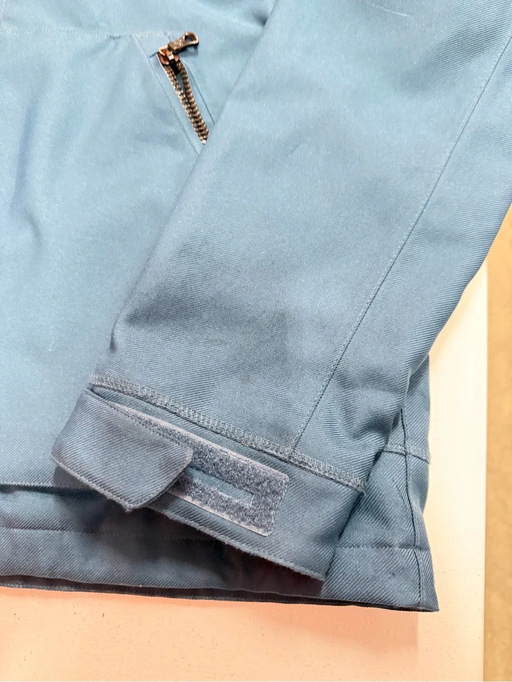 Holden Outerwear Hooded Ski Snow Jacket Men’s Medium Blue Waterproof Shell